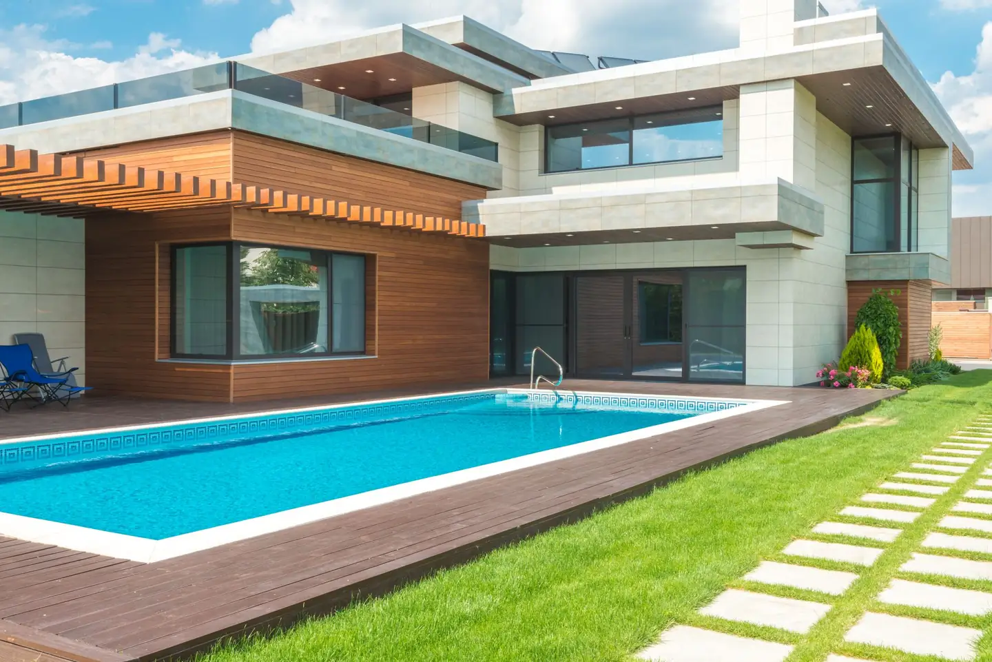Infinity & Wet-Edge Pools in Quiera, NSW